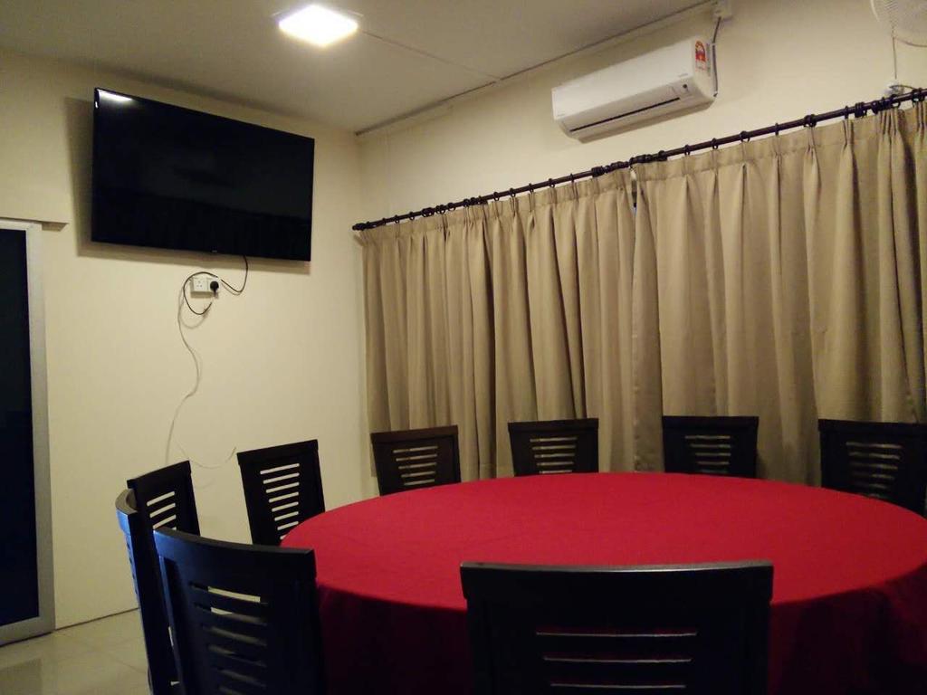 Js&K Homestay Kuala Terengganu Esterno foto